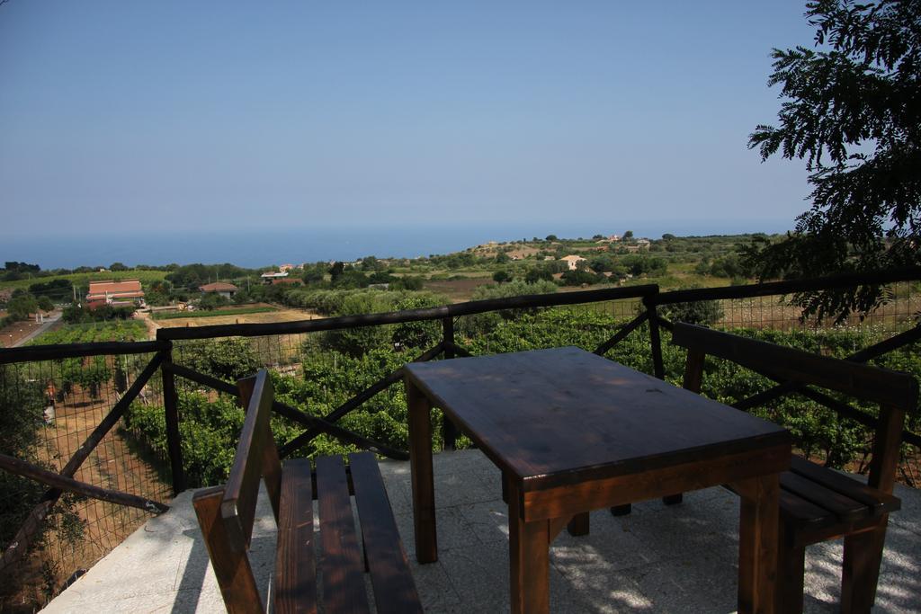 Borgo San Cosmo Tropea Bed & Breakfast Brattiro ภายนอก รูปภาพ