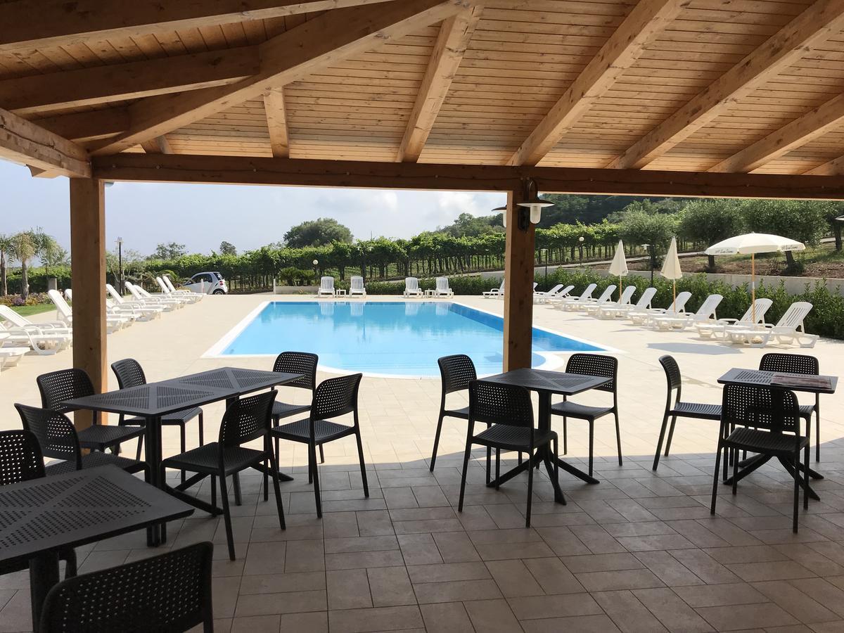 Borgo San Cosmo Tropea Bed & Breakfast Brattiro ภายนอก รูปภาพ